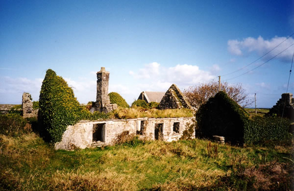 Inishmore, once was a cottage - 28 Jul 2004